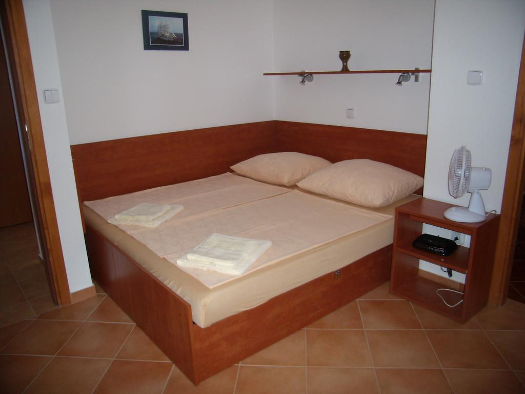 Apartments Sunce Brna Δωμάτιο φωτογραφία